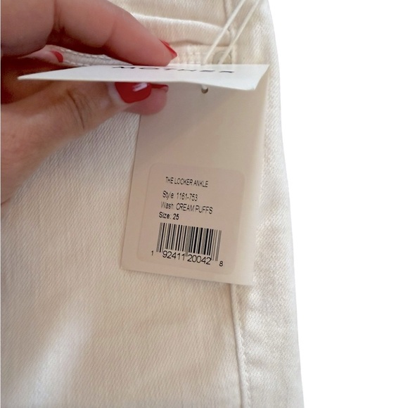 New With Tags Mother The Looker Ankle Jean Size 25 in cream puff 27.5” inseam - Picture 7 of 7